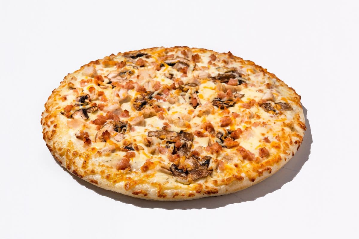 18" X-Large Sizzlin' Chicken Ranch Pizza