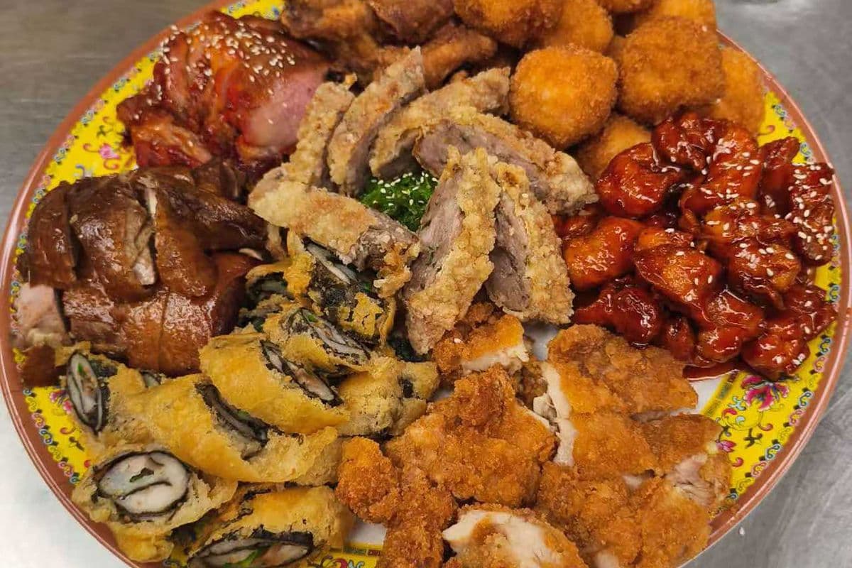 24. Deluxe Cold Meat Combination Plate