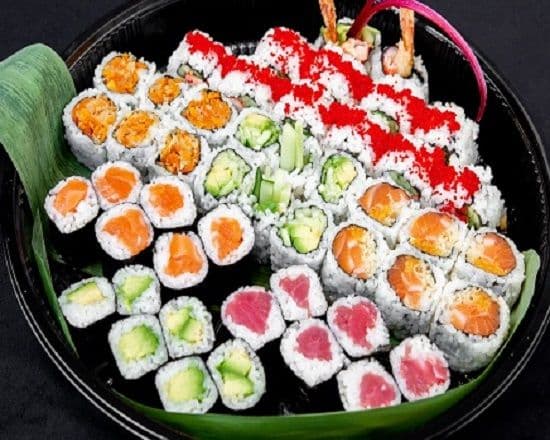 P2 - Classic Makimono Party Tray (48 pcs)