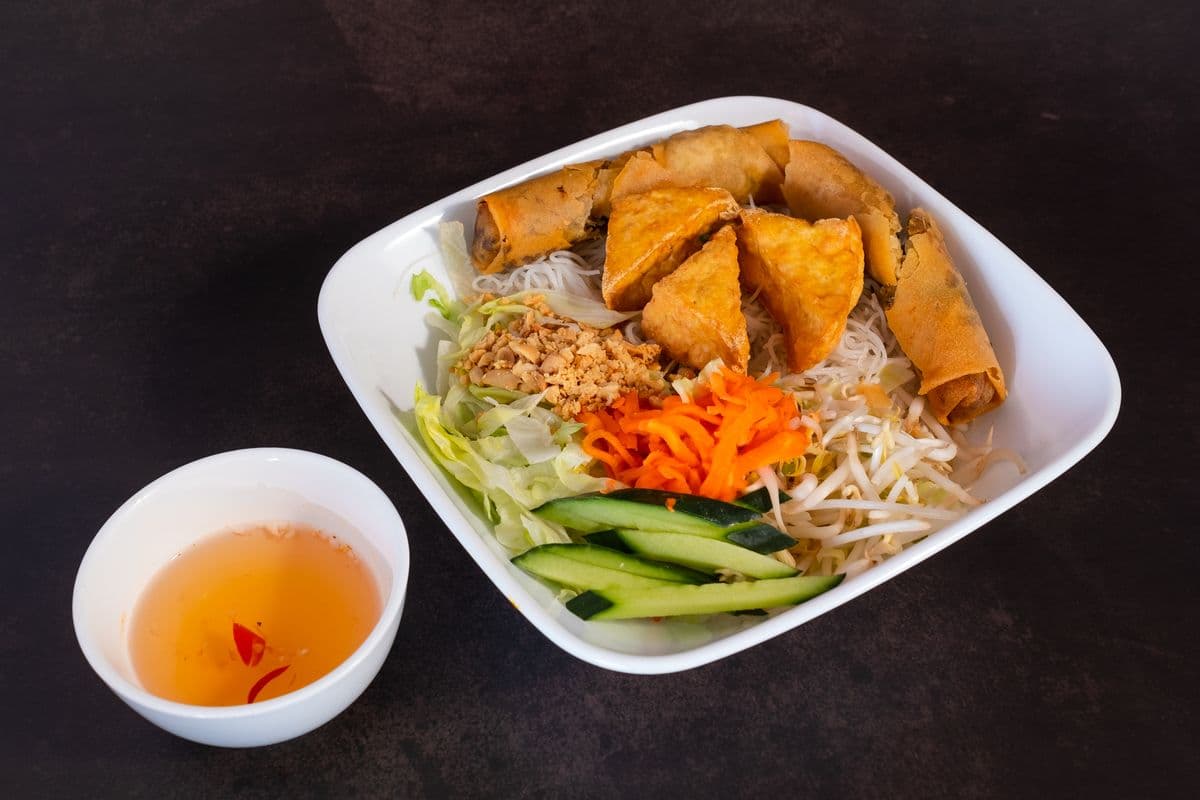 B10. Vegetarian Fried Roll Vermicelli - Bun Dau, Cha Gio Chay