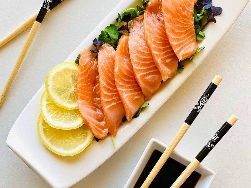 Salmon (Sake) Sashimi