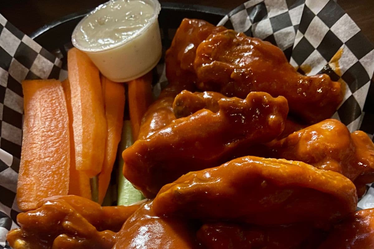 Chicken Wings (16)
