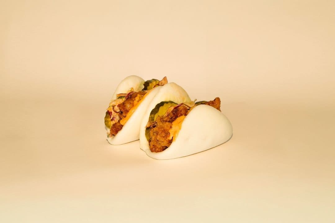 Zesty Peanut Chicken Bao-gers