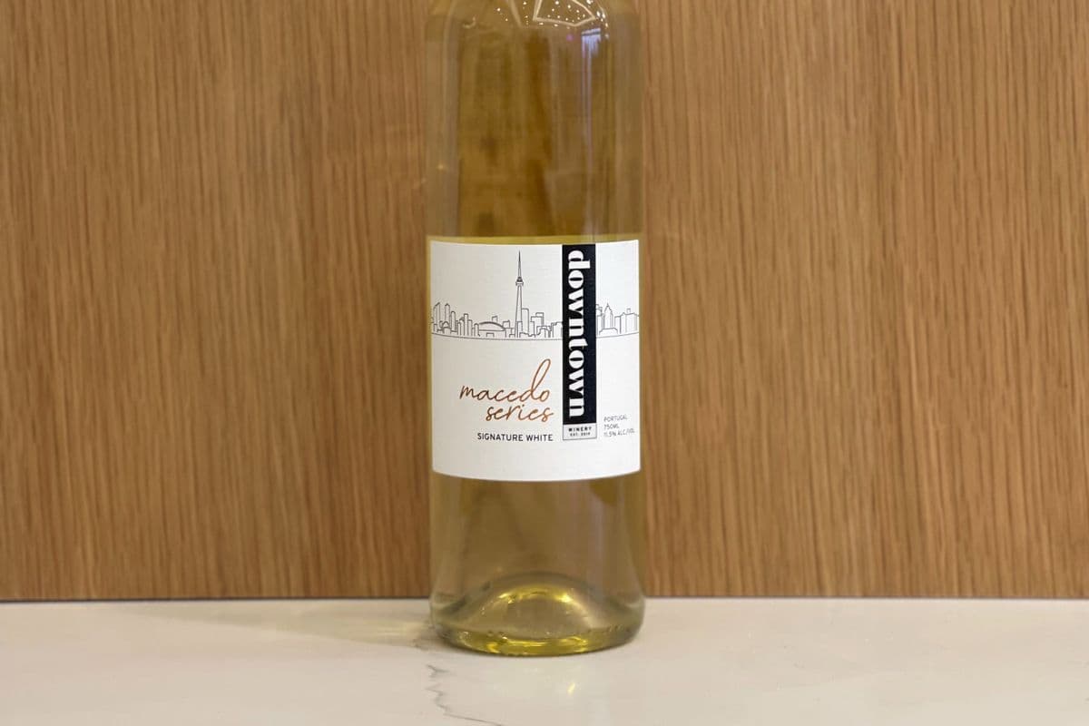 Macedo Series - Signature White (1 x 750ml)