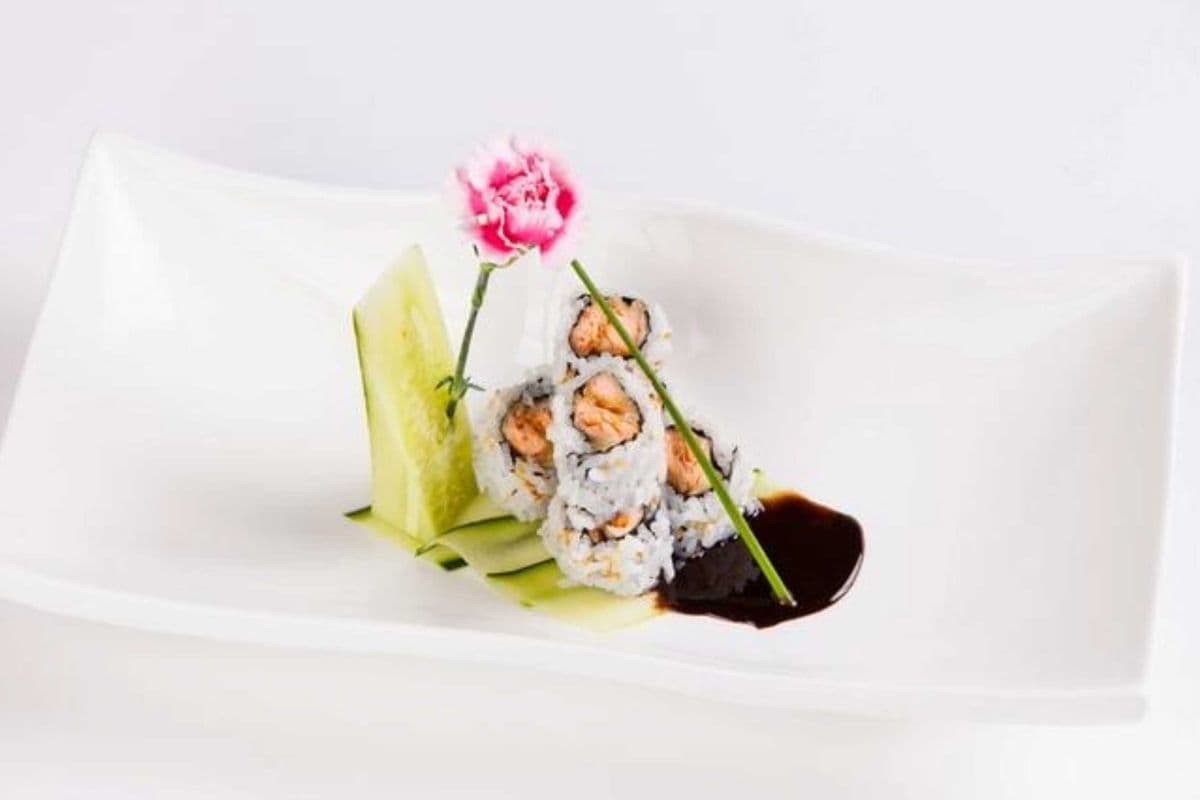 Salmon Tempura Maki Roll