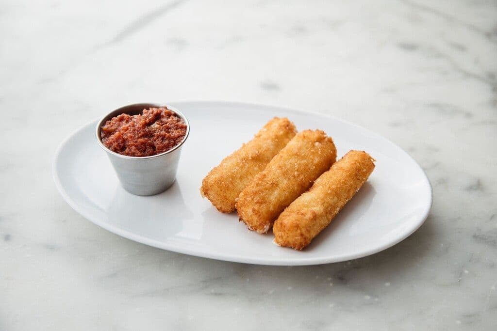 Bâtonnets de mozzarella / Mozzarella Sticks