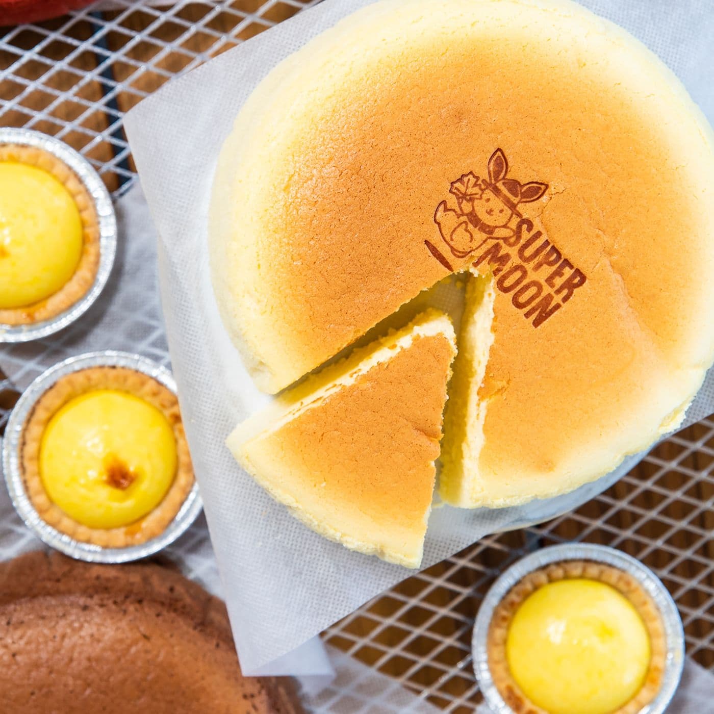 Supermoon Japanese Style Cheesecakes - DNU