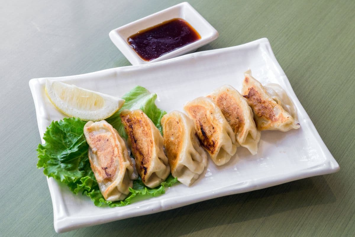 Pan-Fried Gyozas (6 pcs)
