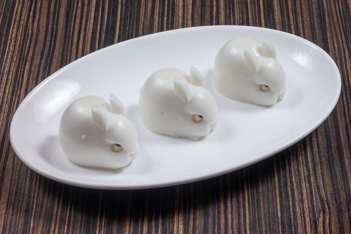 84. Chilled Coconut Juice Pudding (3 pcs)