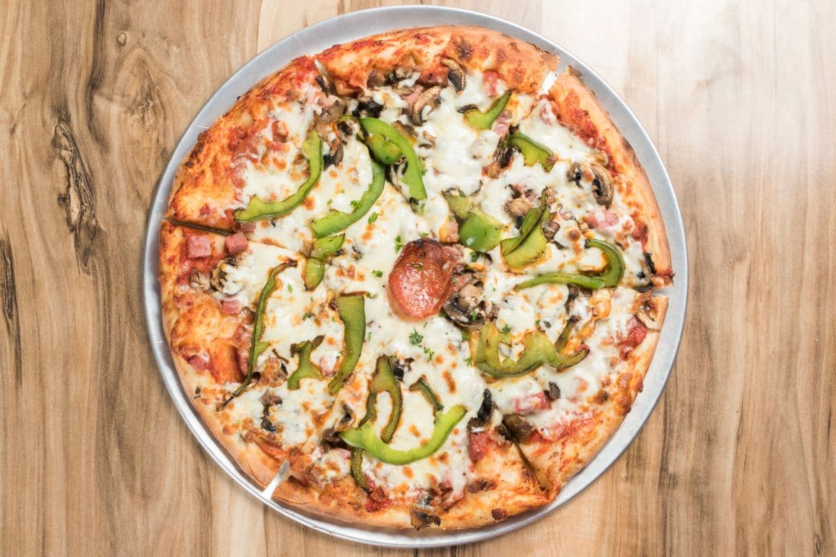 Petite pizza toute garnie / Small All Dressed Pizza