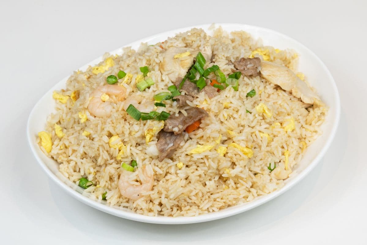 R4. Chef's Special Fried Rice