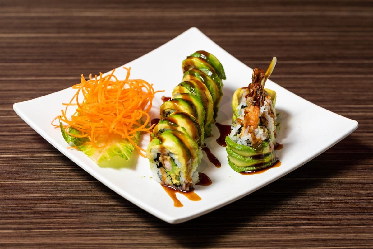 185. Green Dragon Roll (8 pcs)