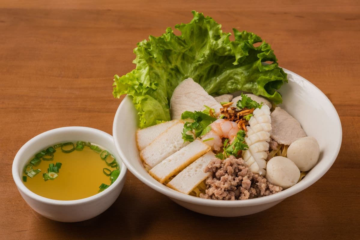 Mee Pok
