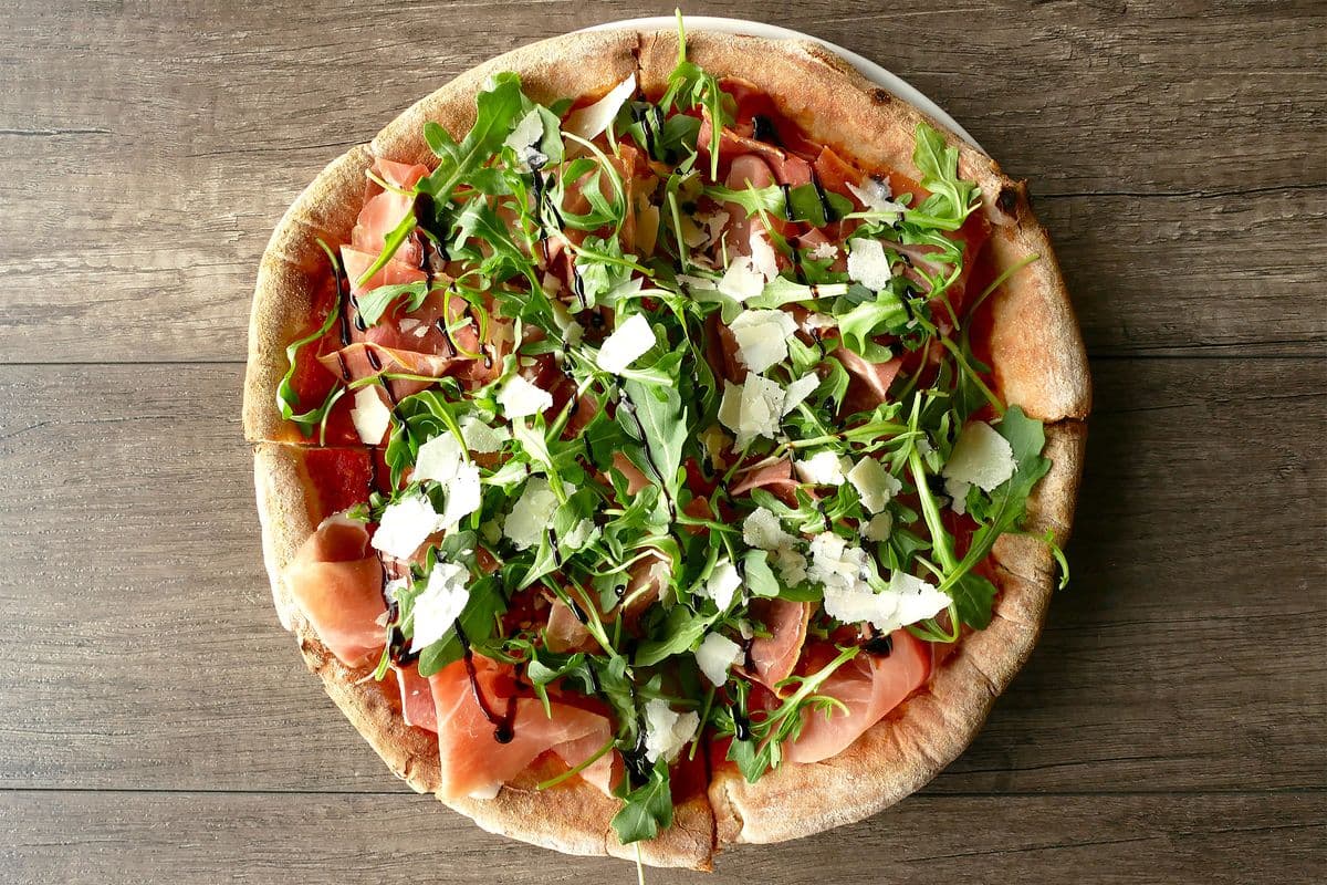 Prosciutto e Arugula Pizza
