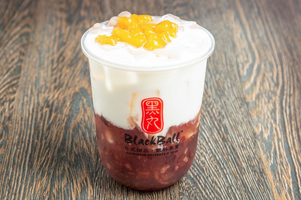 Fresh Milk with Purple Rice and Mini Balls