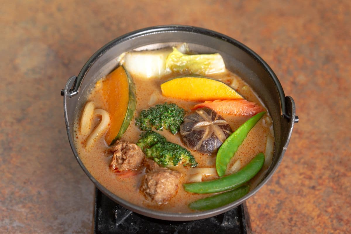 Red Curry Noodle Pot