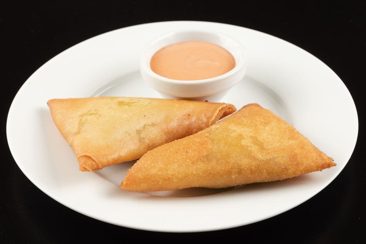 Samosas (2 mcx) / (2 pcs)