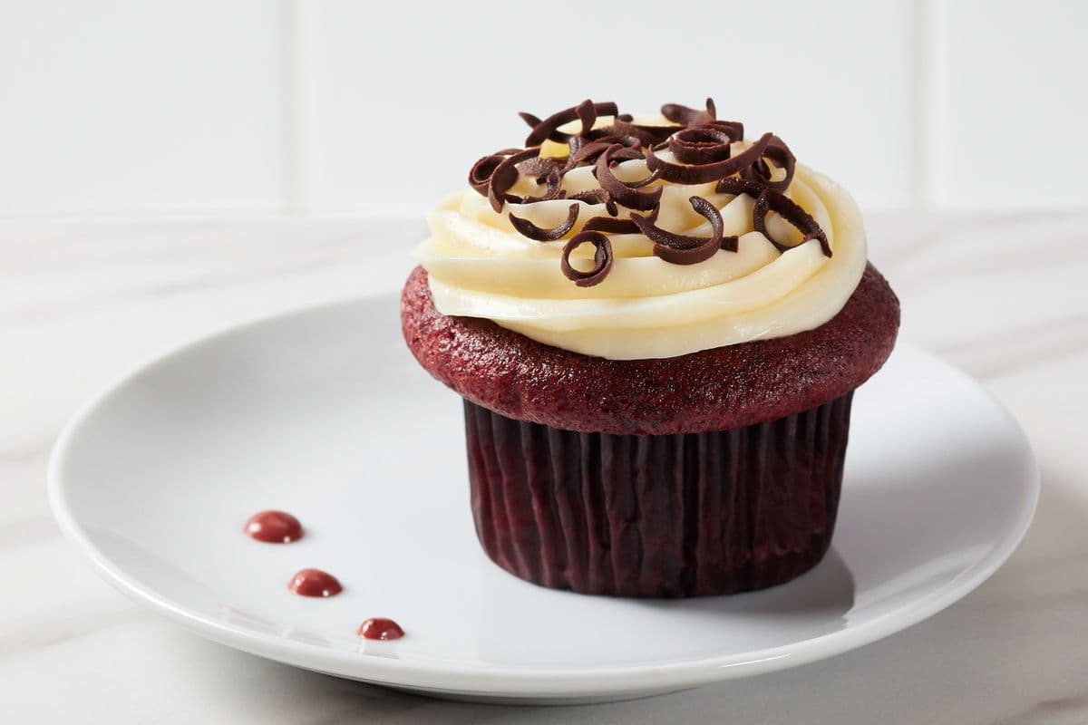 Red Velvet Cheesecake Factory Cupcake