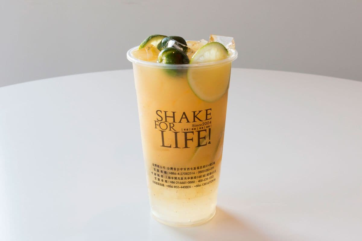 Cold Kumquat Lemon Iced Tea