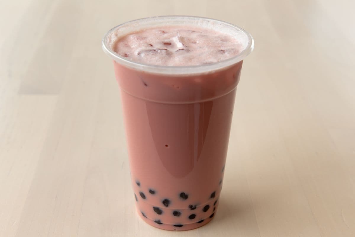 Cold Strawberry Milk Tea