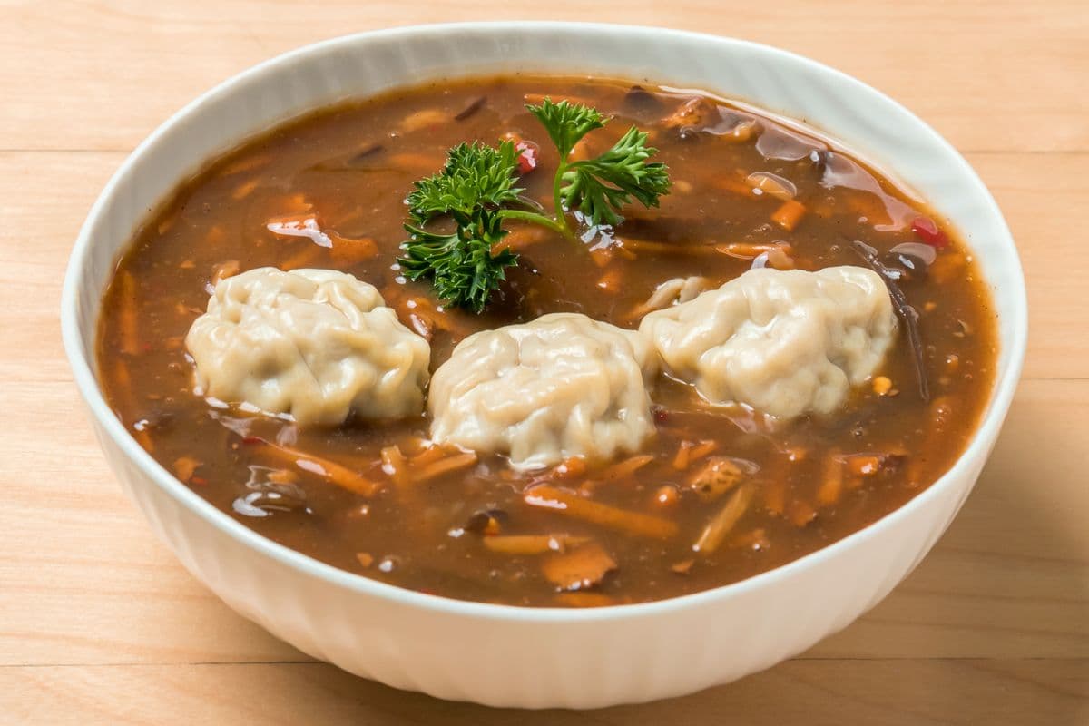 Hot-and-Sour Soup with Pork Wor Wontons (3 pcs)