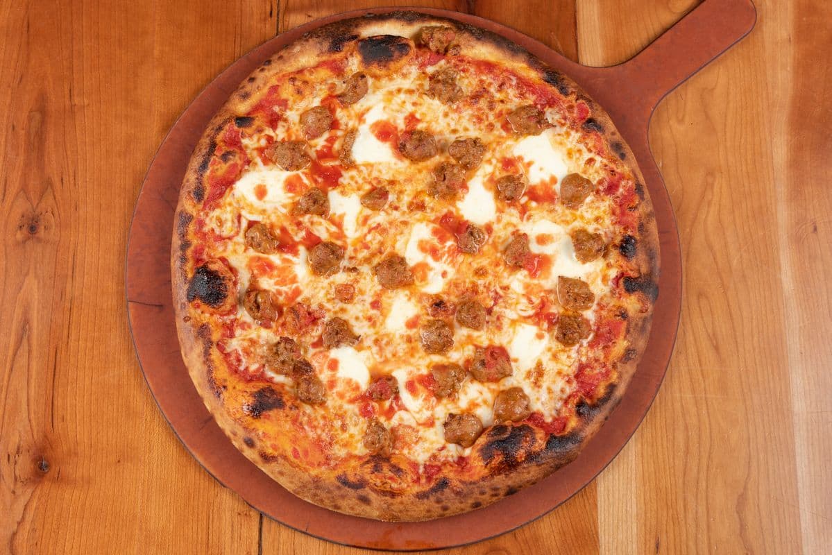 Pizza Salsiccia / Salsiccia Pizza