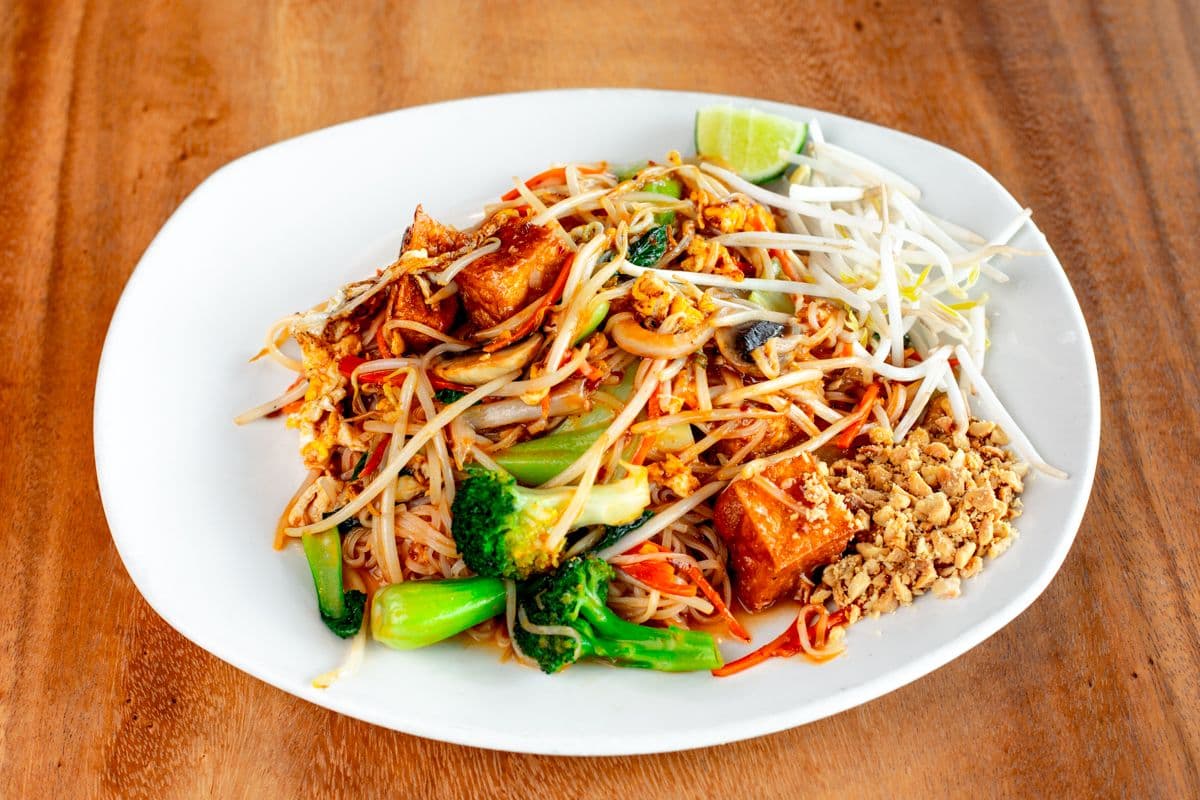 F1. Pad Thai