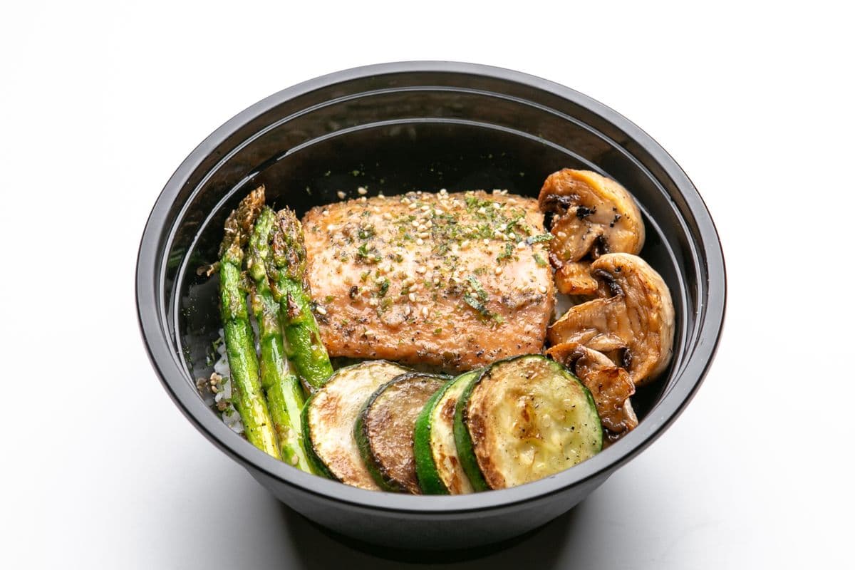 Grilled Salmon Rice Bowl