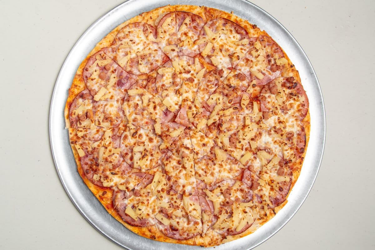 16" Extra Large Hawaiian Pizza
