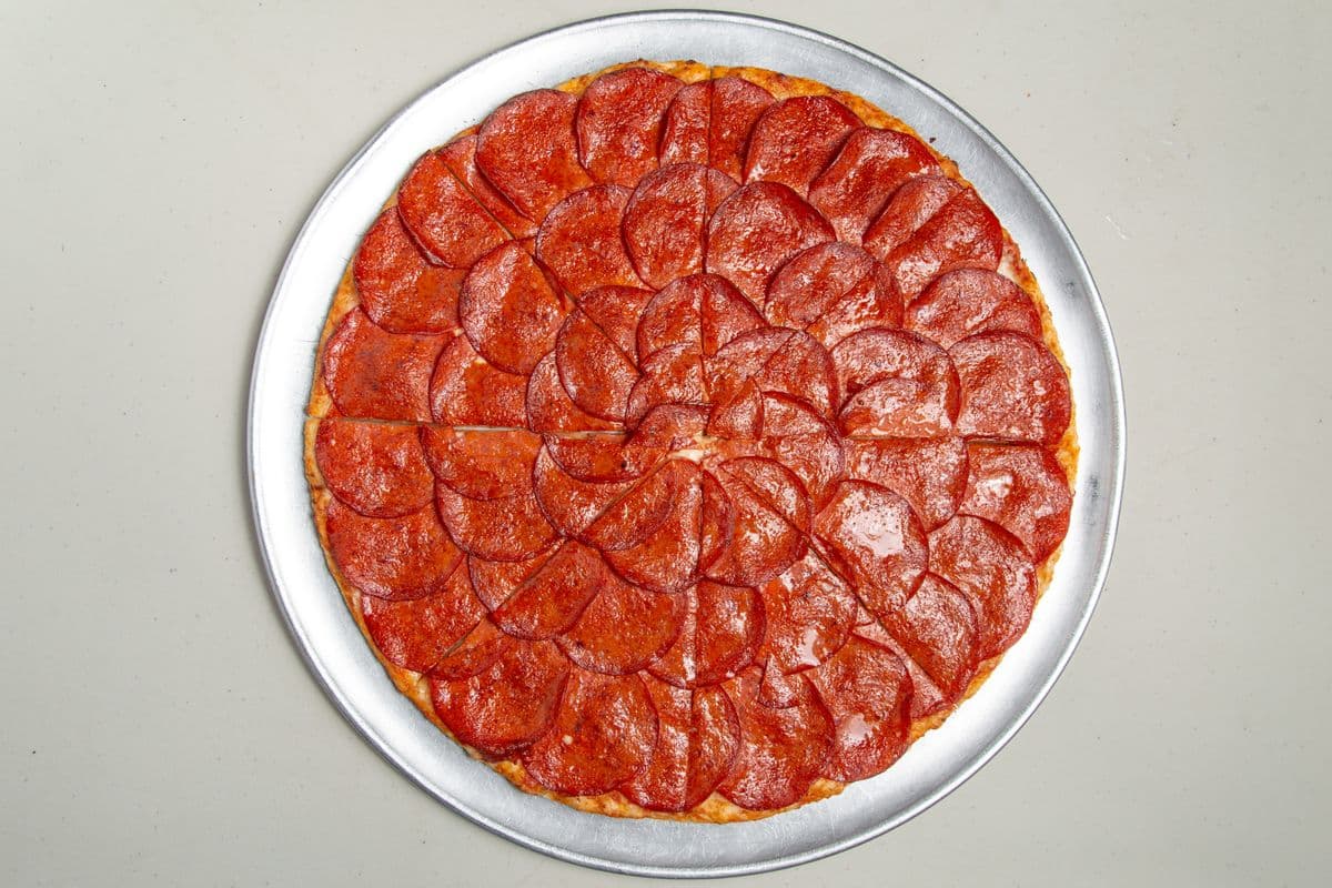 16" Extra Large Pepperoni Pizza