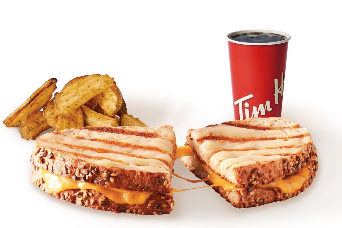 Trio Sandwich gratiné au fromage fondu