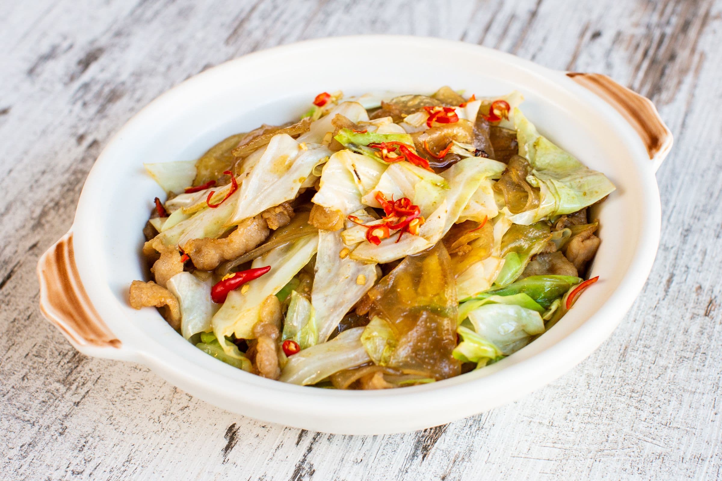 Stir-Fried Shredded Cabbage with Noodles and Pork 酸辣粉皮包菜