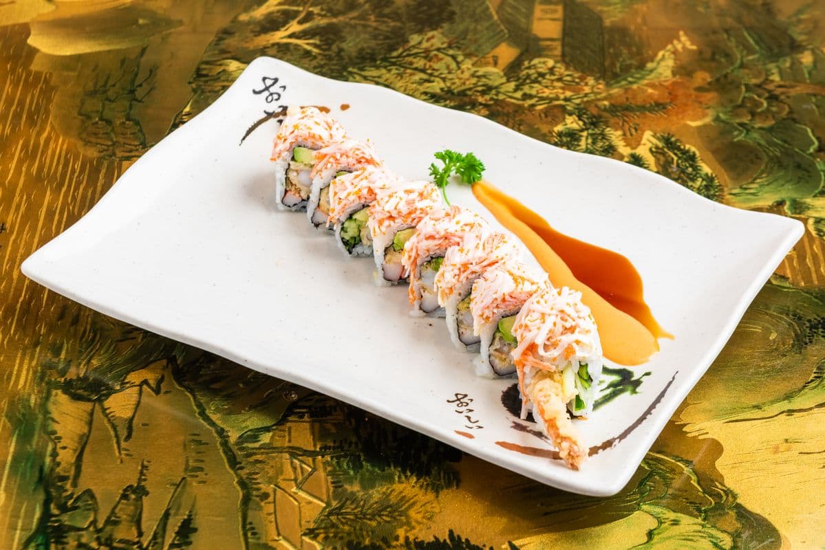 Snow Mountain Roll (8 pcs)
