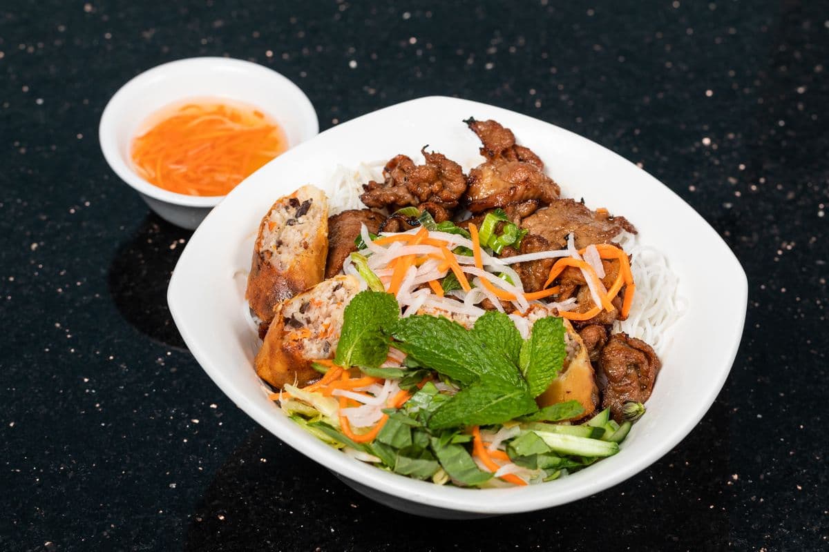 V3. Grilled Pork and Spring Roll on Vermicelli - Bun Cha Gio, Thit Nuong
