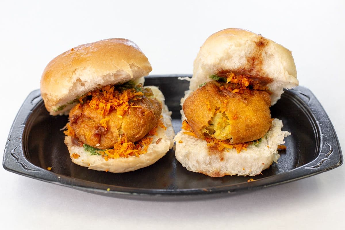 Vada Pav (2 pcs)