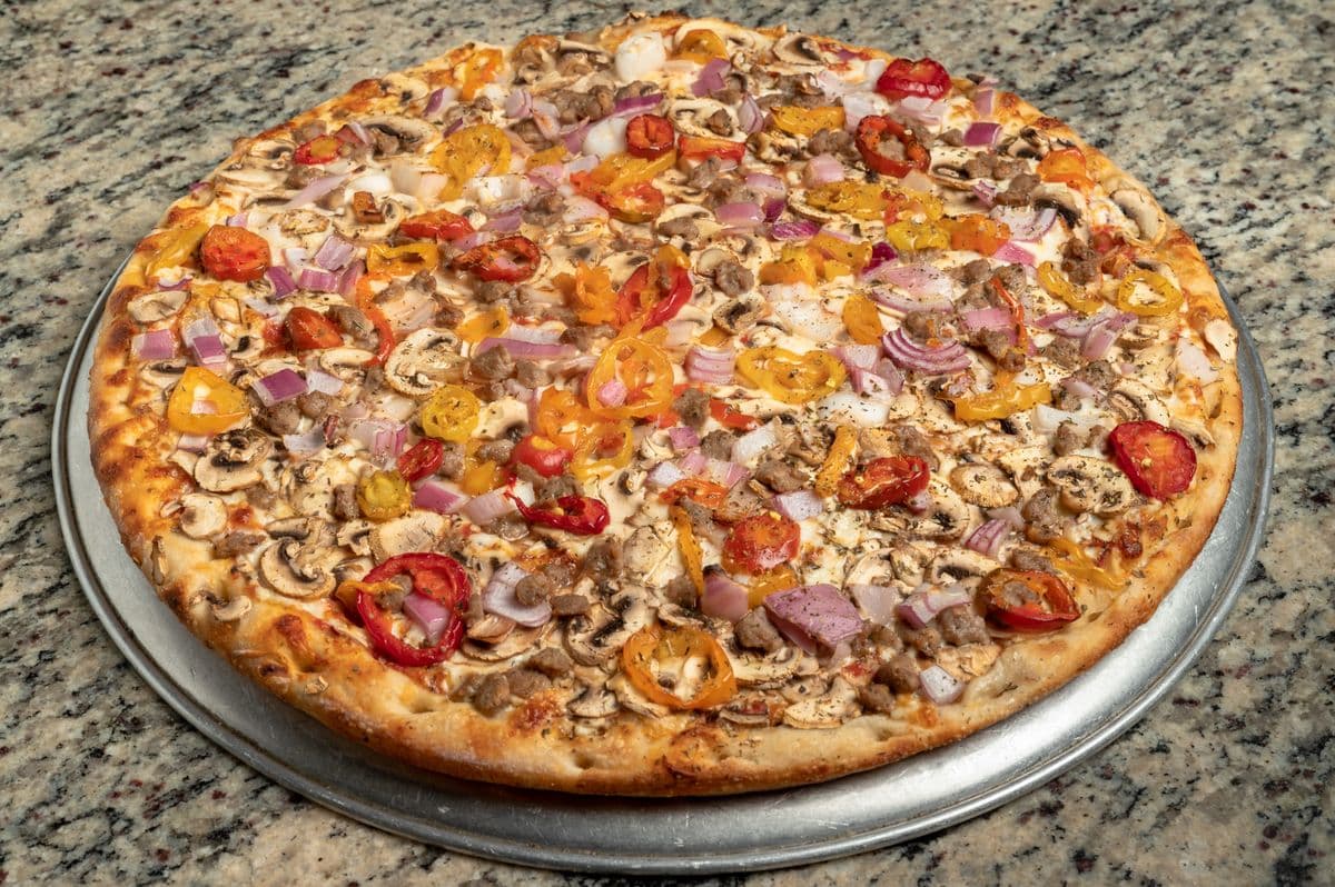 Medium Brando Pizza