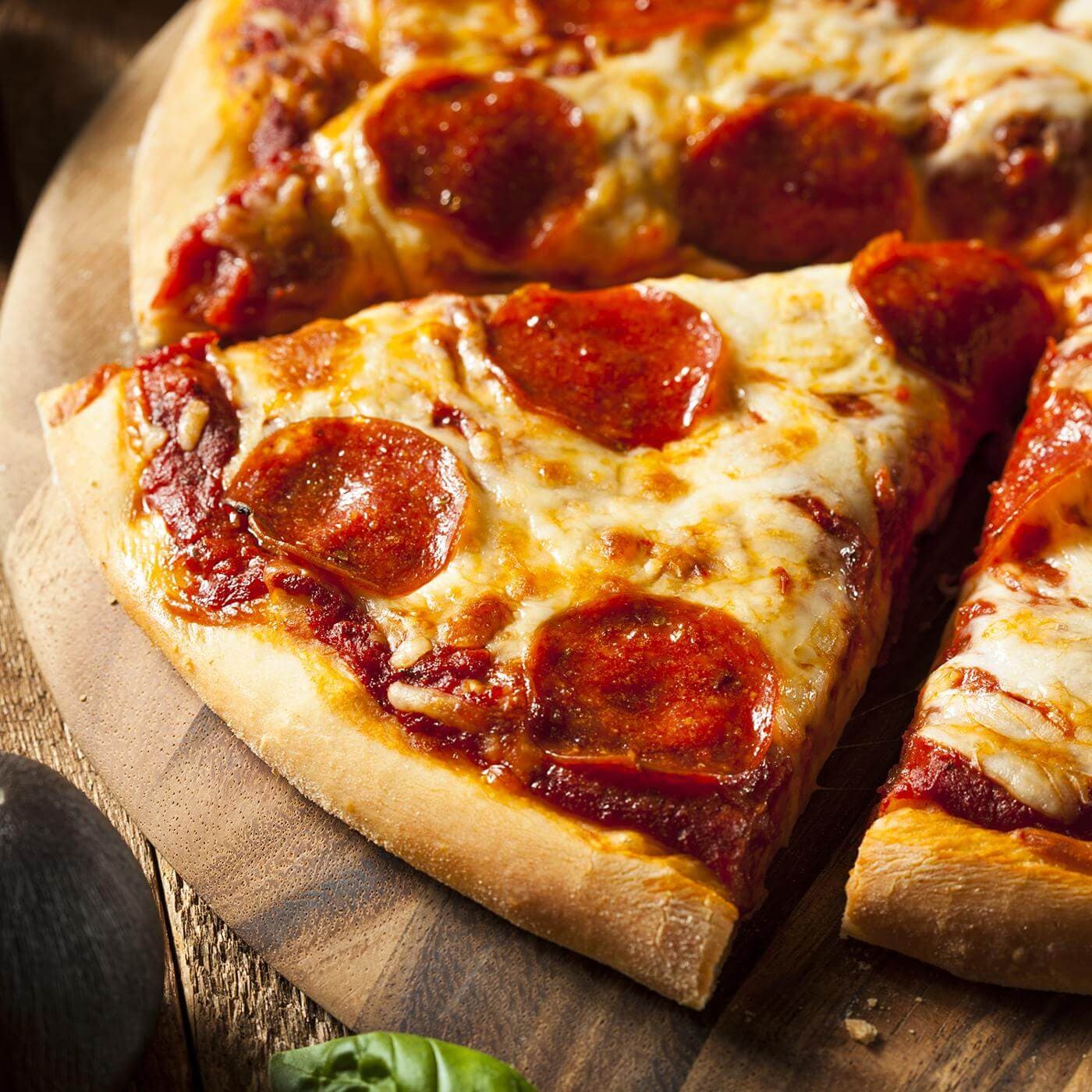 Famous Pizza Town